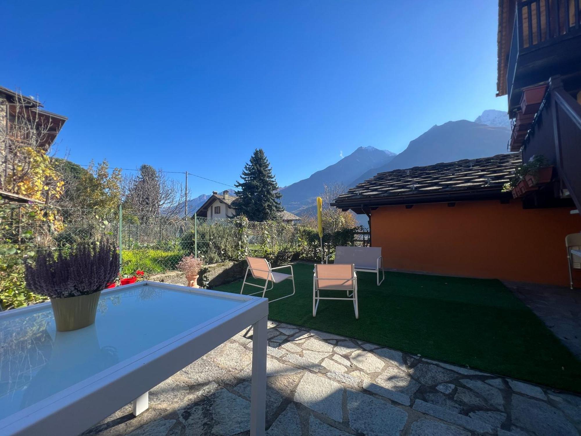 Grazioso Appartamento 1 Aosta Exterior foto